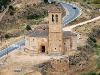 iglesia romanica de la veracruz en segovia