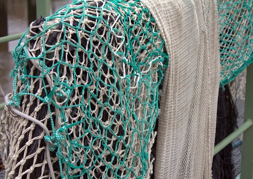 Fischernetze an der Reling