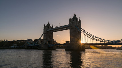 Fototapeta na wymiar Tower Bridge of London at sunrise