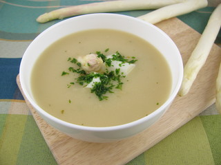 Spargelcremesuppe