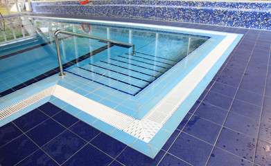 piscina escaleras 8402-f15