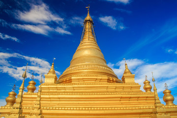 Fototapeta premium Golden padoda in the sunny day, Mandalay, Myanmar