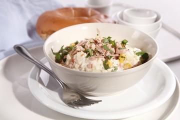 Salad with tuna 