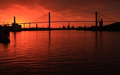 Sonnenuntergang am Savannah River in Georgia
