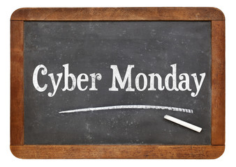 Obraz premium Cyber Monday blackboard sign