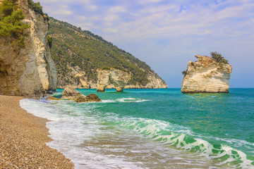 Le migliori spiagge d'Italia. Promontorio del Gargano:Baia dei Mergoli.Puglia (Mattinata).