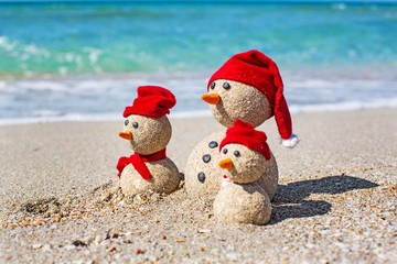 Snowman, beach, summer.