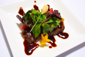 牛肉のステーキ