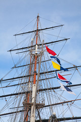 ship's masts