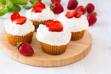  Homemade strawberry cupcakes