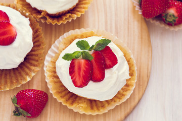  Homemade strawberry cupcakes