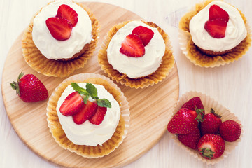  Homemade strawberry cupcakes