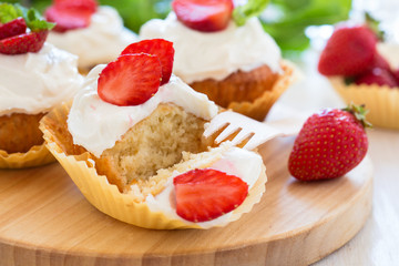  Homemade strawberry cupcakes