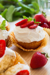  Homemade strawberry cupcakes