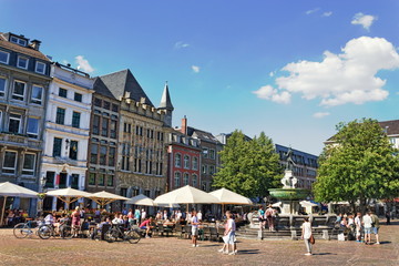 Aachen Karlsbrunnen