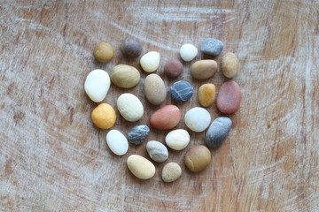 herz aus Kieselsteinen