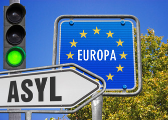 Schilder Asyl und Europa
Flüchtlingsstrom Richtung EU nimmt zu!