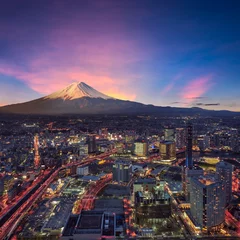 Store enrouleur tamisant Mont Fuji Vue surréaliste de la ville de Yokohama et du mont Fuji