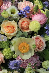Mixed bridal arrangement