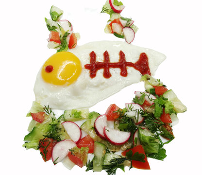creative egg breakfast fish form