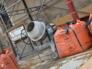 travaux de construction ,bétonnière