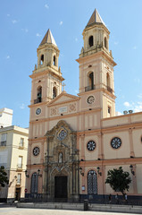 Fototapeta na wymiar Iglesia de San Antonio en la plaza de San Antonio, Cádiz, Andalucía, España