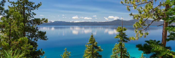 Lake Tahoe panorama - obrazy, fototapety, plakaty
