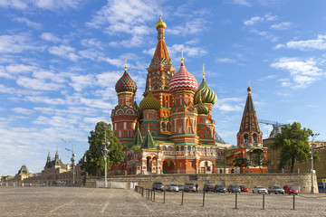 Fototapeta na wymiar St. Basil's Cathedral on Red square in Moscow, Russia 
