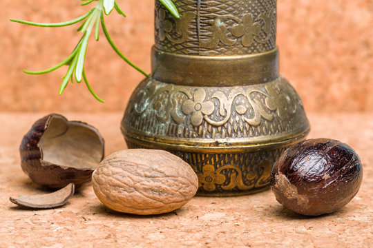 Bio nutmeg