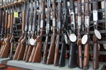 Armes d'occasions en vitrine
