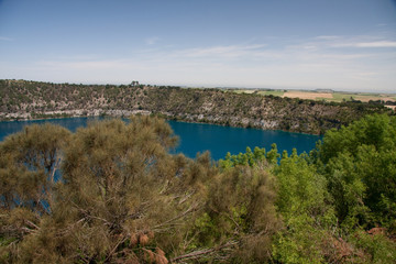 Blue lake Australien