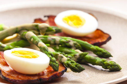 boiled green asparagus with bacon, egg and mustard dip