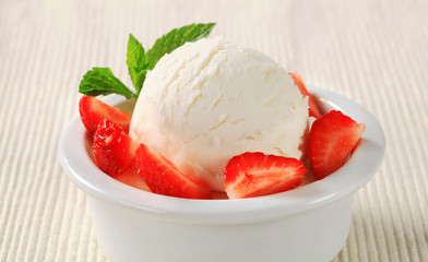 Ice cream dessert