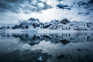 Arctic spring in south Spitsbergen © KrisGrabiec