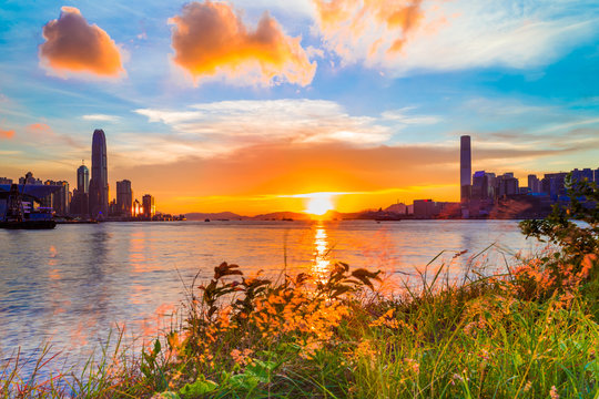 Fototapeta Sunset at Victoria Harbor of Hong Kong