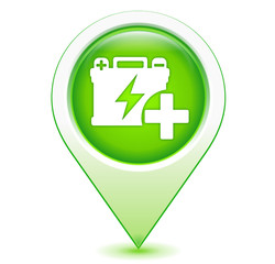 Obraz premium batterie en plus sur marqueur géolocalisation vert