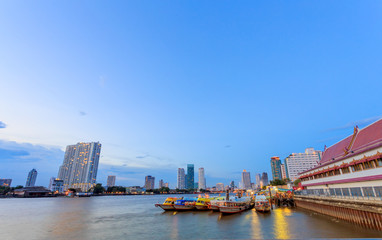 Fototapeta premium River in City