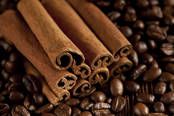 Canella sticks and coffee beans