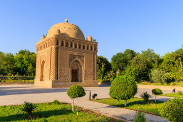 The Samanid mausoleum in the Park, Bukhara, Uzbekistan. UNESCO world Heritage - obrazy, fototapety, plakaty