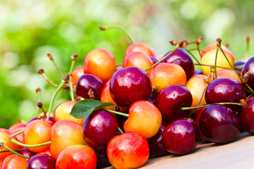  sweet cherries