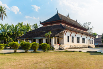 Fototapeta na wymiar Wat Wisunarat (Wat Visoun), Historic temple at Luang Prabang in
