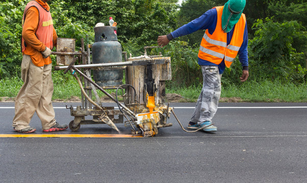 Painting lines on the road surface