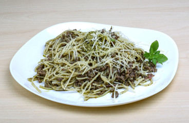 Pasta with beef and pesto