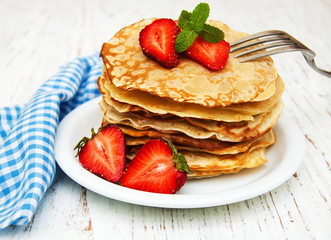 Pancakes with strawberries