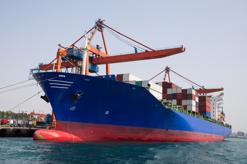 Naklejka premium Container ship