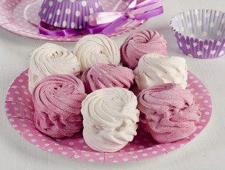 Sweet marshmallow - Zephyr on a pink  plate