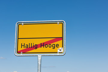 Ortsschild auf der Hallig Hooge