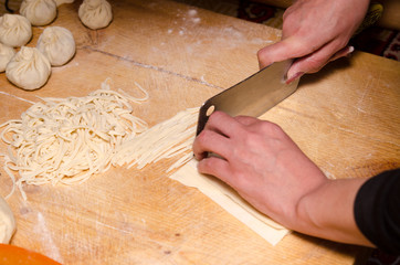 モンゴルのうどん作り