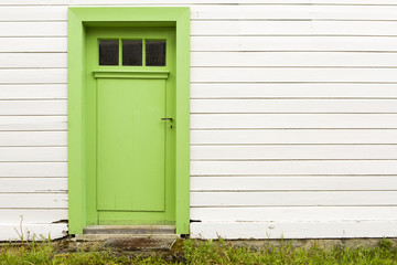 alte grüne Holztür 