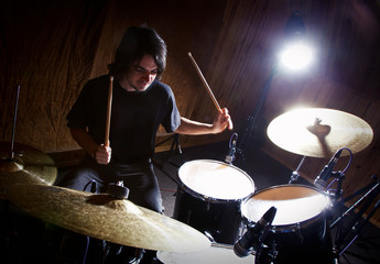 Fototapeta na wymiar Rock and roll drummer